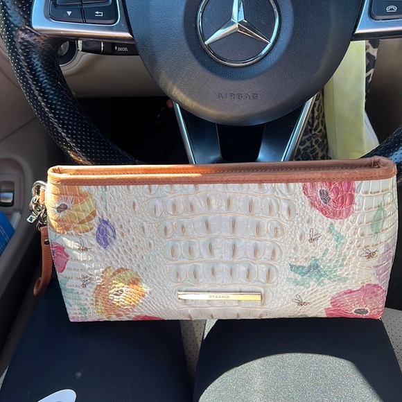 New Brahmin clutch $65 - Picture 2 of 3